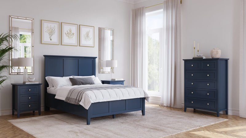 Grace King-size Three Panel Bed in Blueberry