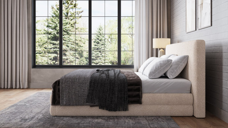 Maya California King-size Upholstered Platform Bed in Brun Boucle (2026)