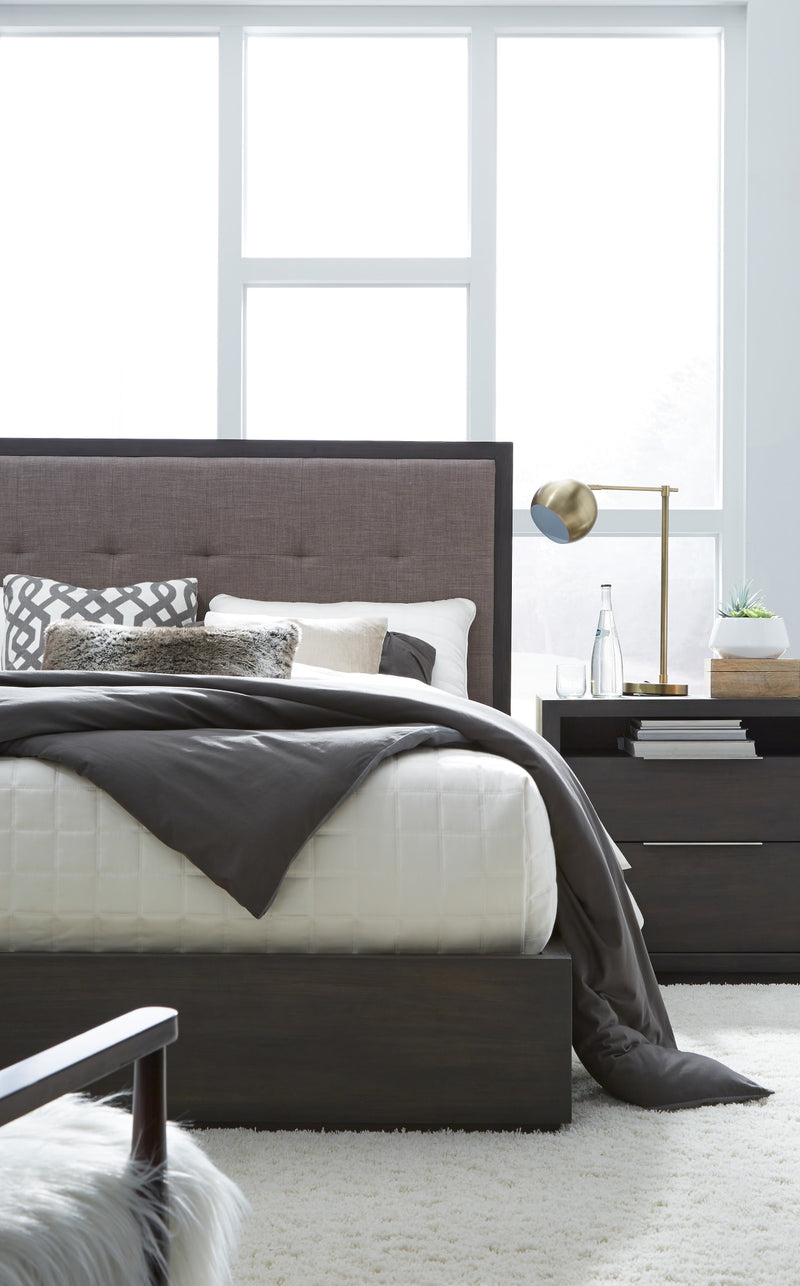 Oxford Queen-Size Storage Bed in Dolphin