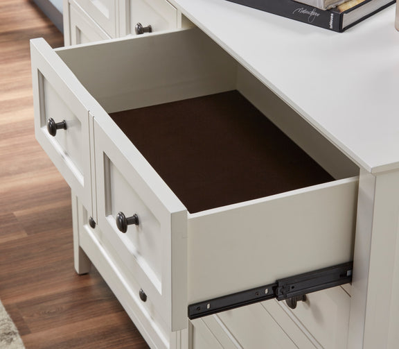 Paragon Eight Drawer Dresser in White (2024)