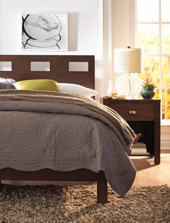 Riva Queen-size Platform Bed in Chocolate Brown