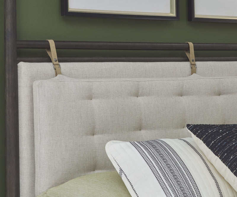 Rockport Upholstered Full-size Poster Bed in Yin and Turtle Dove Linen