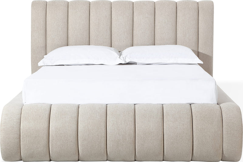 Savage King-size Maximalist Upholstered Bed in Sandy Chenille