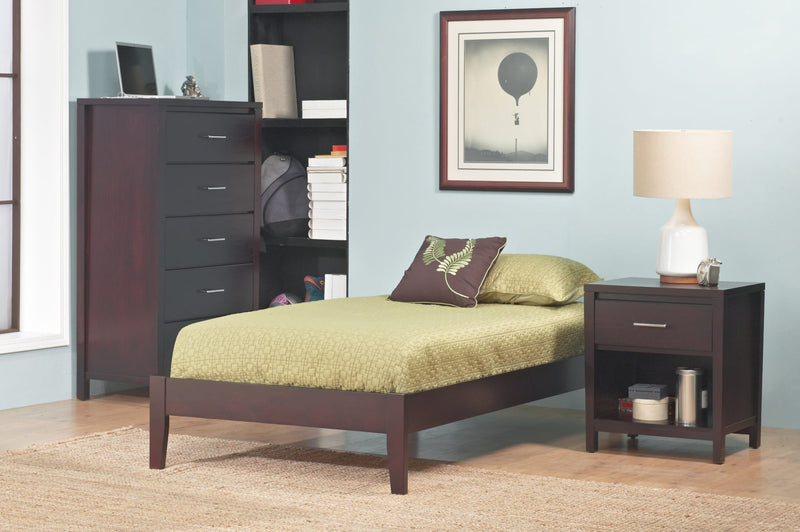 Nevis Full Size Simple Platform Bed in Espresso