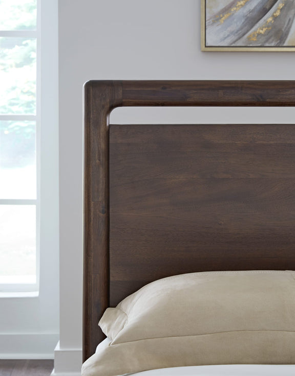 Sol King-size Acacia Wood Platform Bed in Brown Spice