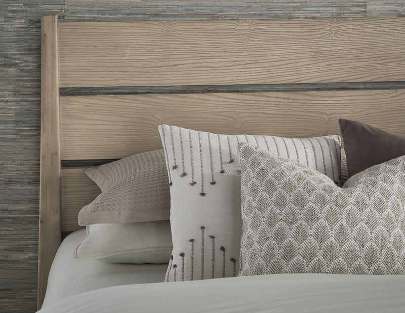Sumire Queen-size Slatted Ash Wood Platform Bed in Ginger
