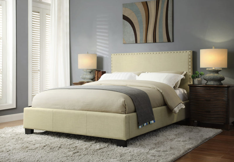 Tavel King-size Nailhead Platform Bed in Tumbleweed
