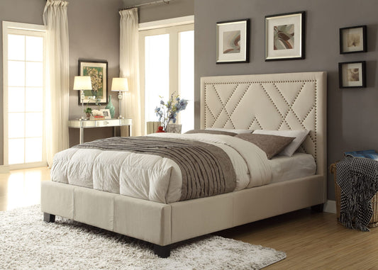 Vienne Full-size Nailhead Patterned Platform Storage Bed in Powder