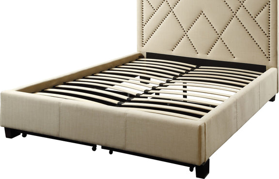 Vienne Full-size Nailhead Patterned Platform Storage Bed in Powder