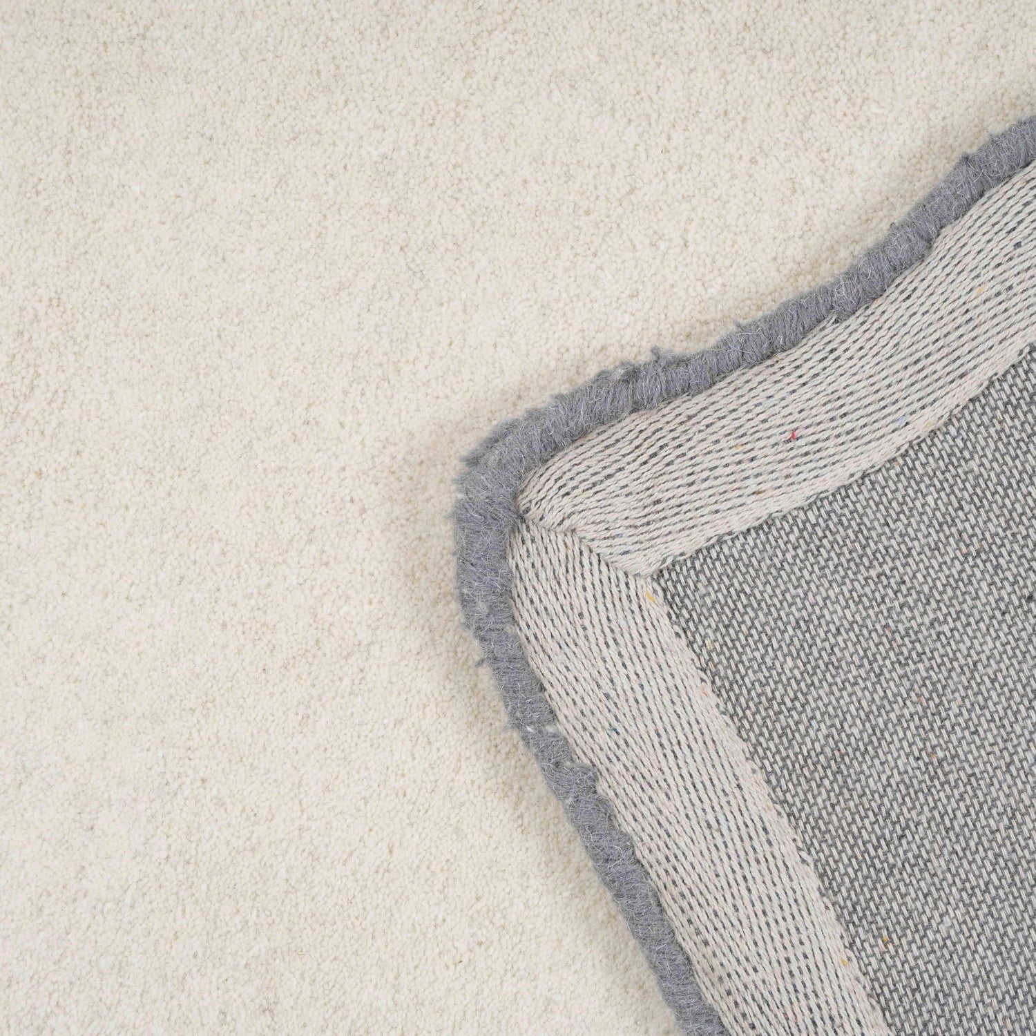 Tarba Grey 5'x7' Rectangular Floor Rug