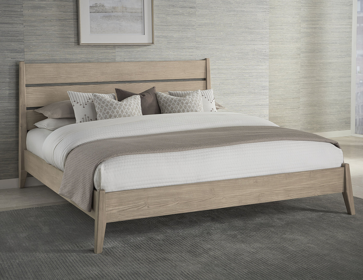 Sumire Queen-size Slatted Ash Wood Platform Bed in Ginger