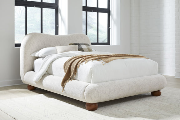 Afra Queen-size Chenille Upholstered Wood Leg Platform Bed in Chinchilla