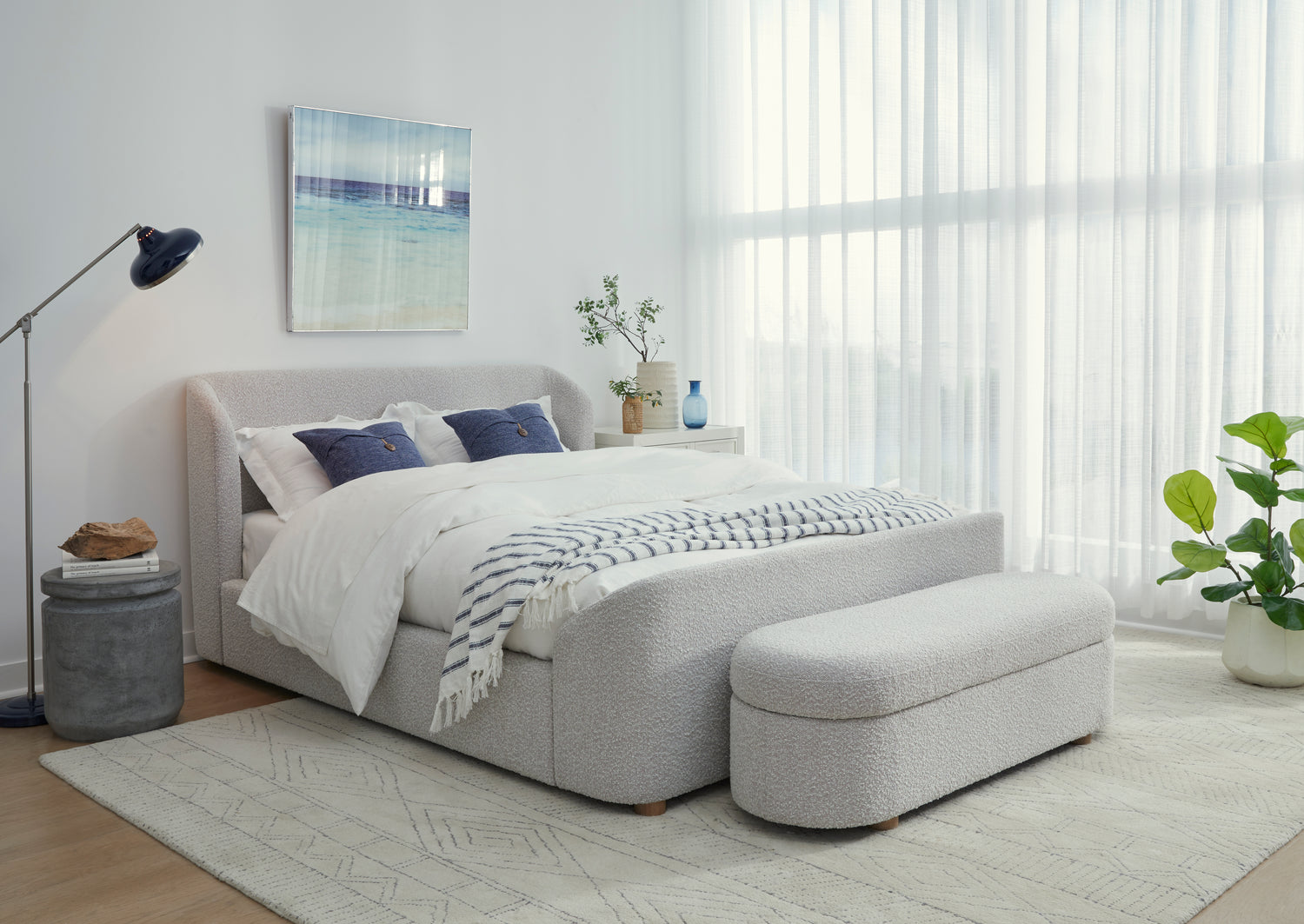 Kiki Full-size Upholstered Platform Bed in Cotton Ball Boucle (2026)